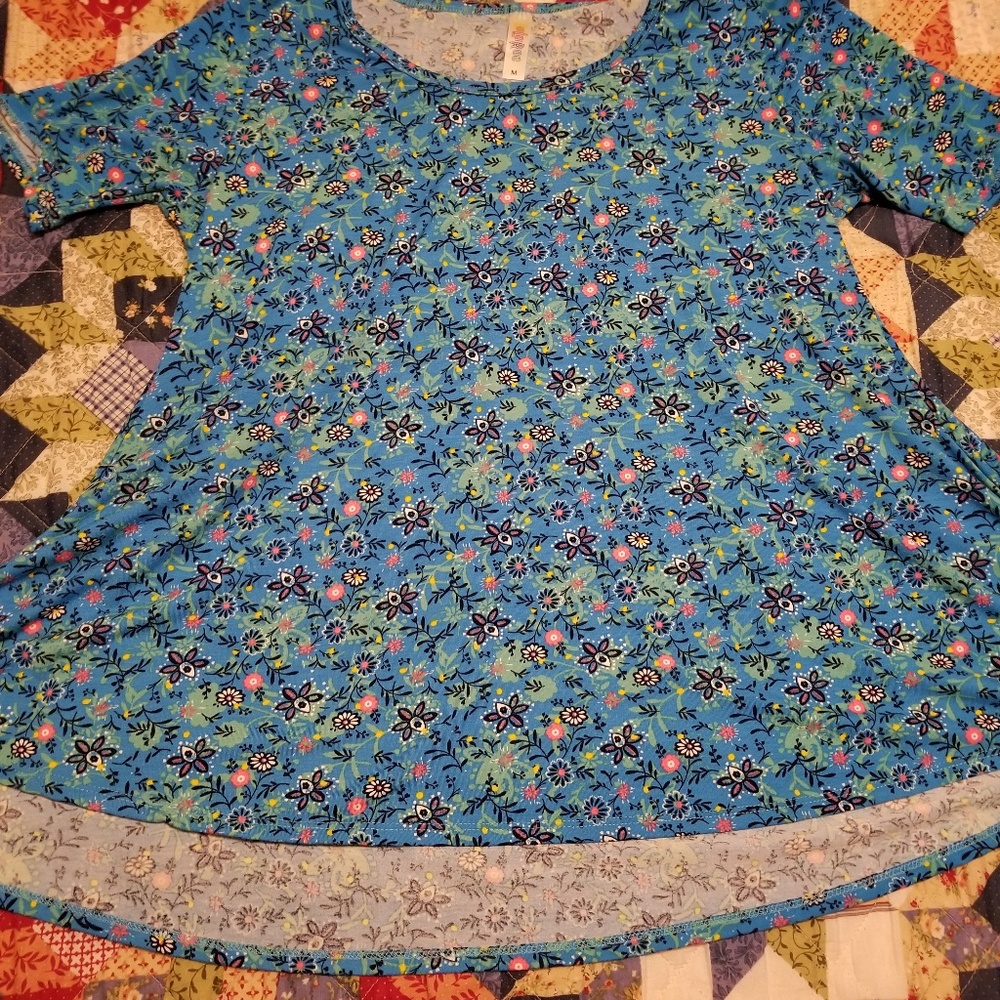 Lularoe Perfect Tee